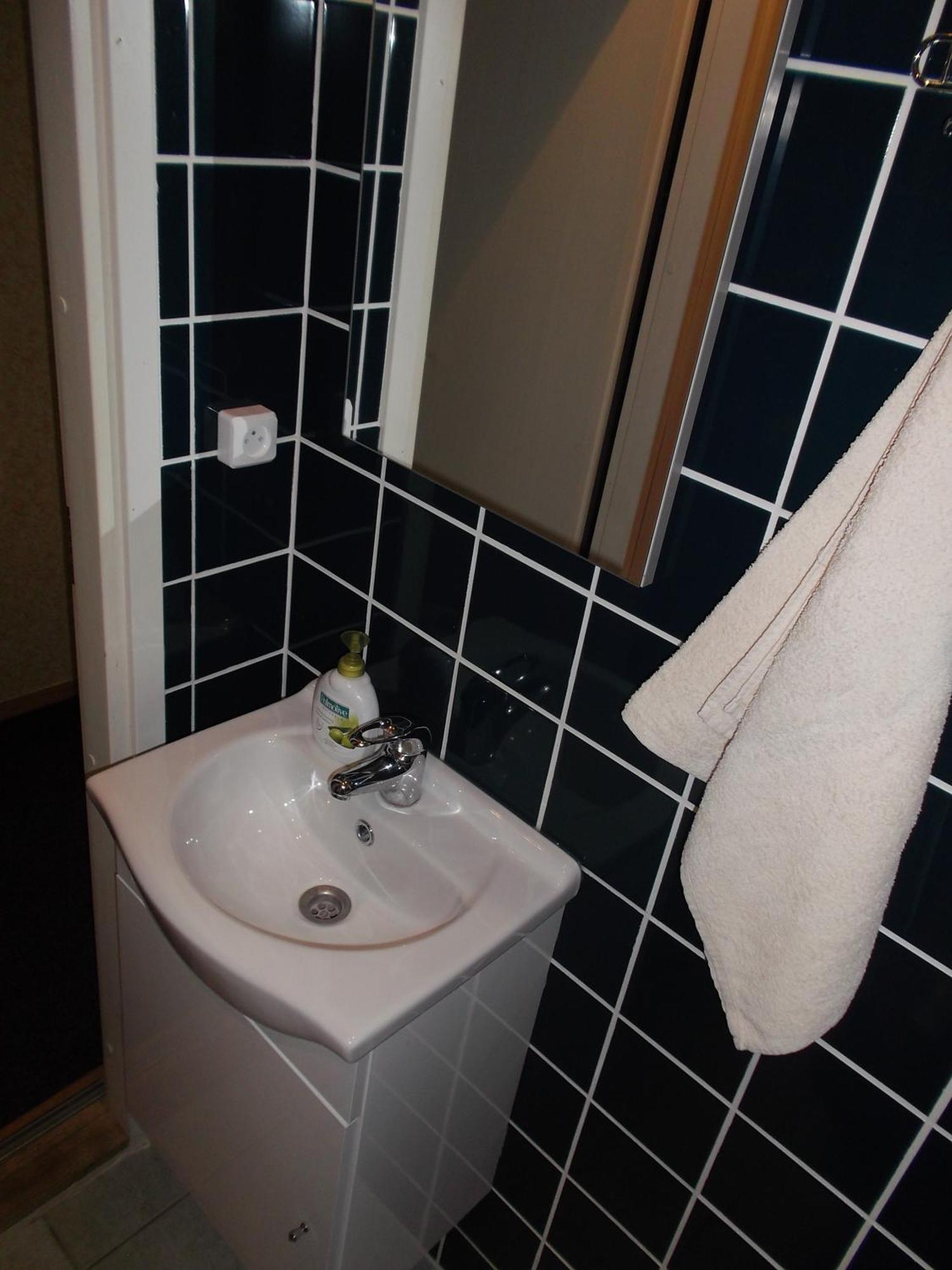 Airport Apartment Талин Екстериор снимка